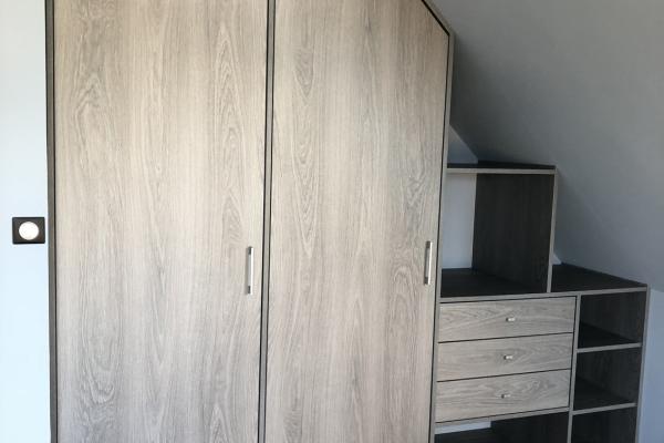 Placard sur mesure en sous pente