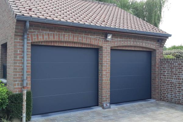 Porte de garage gris 7016