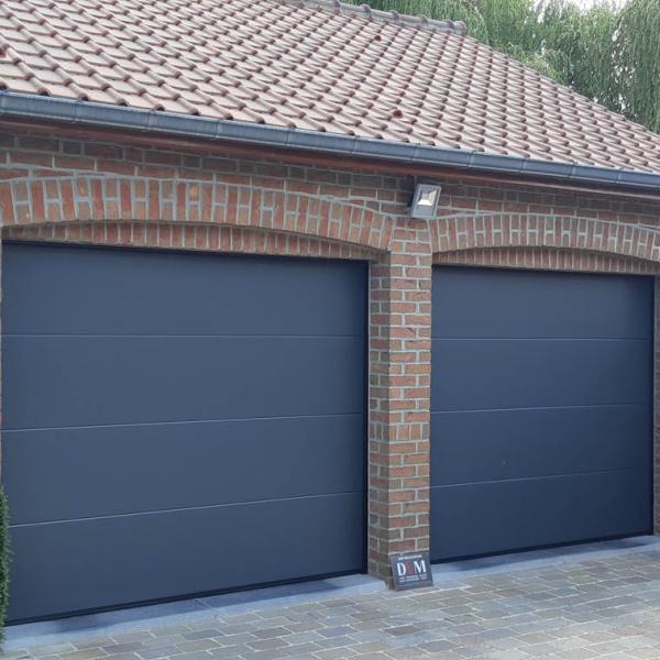 Porte de garage gris 7016