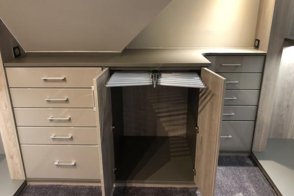 Porte pantalons accessoire dressing