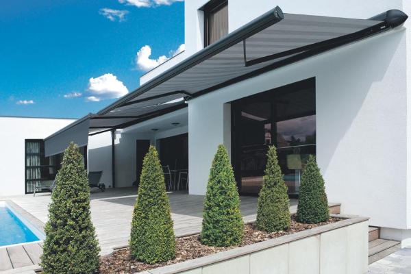 Store coffre onx avec lambrequin deroulable